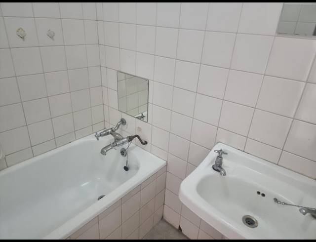 2 BEDROOM APARTMENT FOR SALE IN EDENVALE CENTRAL